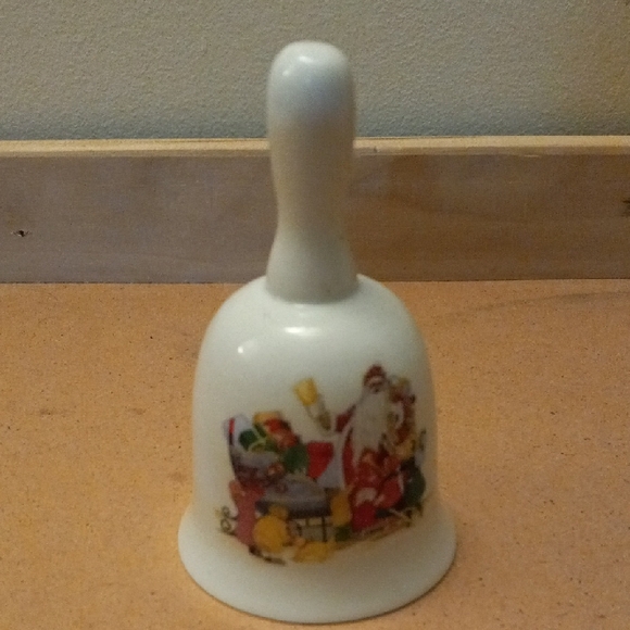 Christmas Bell with Santa Design - Picture 1 of 2